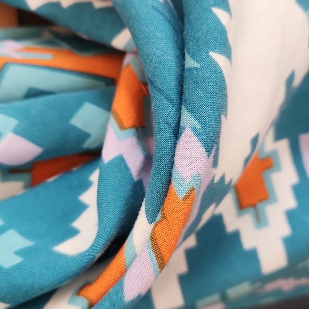 Colorful Geometric Patterned Scarf - Picture 3 of 5